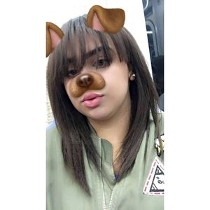 Meet your Posher, Elaine